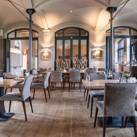 Schlossgut Groß Schwansee Zewnętrze zdjęcie Restaurant Restaurant St. Peter