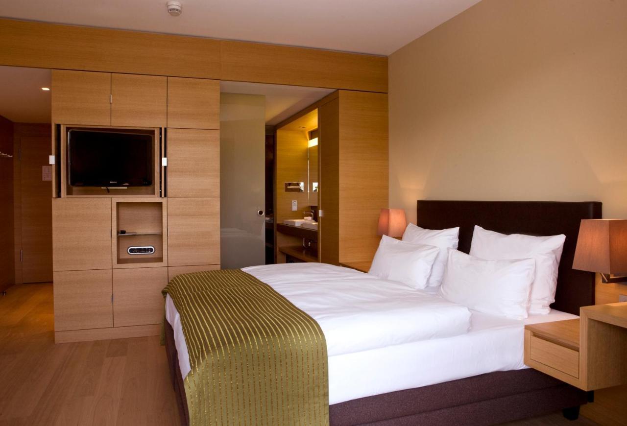 Schlossgut Groß Schwansee Zewnętrze zdjęcie A room at the hotel