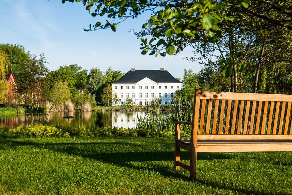 Schlossgut Groß Schwansee Zewnętrze zdjęcie The manor house