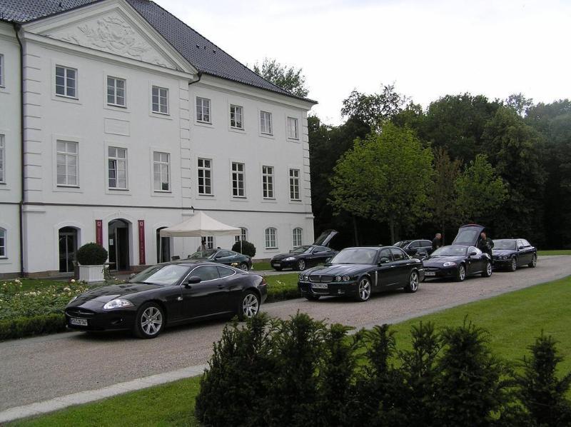 Schlossgut Groß Schwansee Zewnętrze zdjęcie The German ambassador's residence in Warsaw